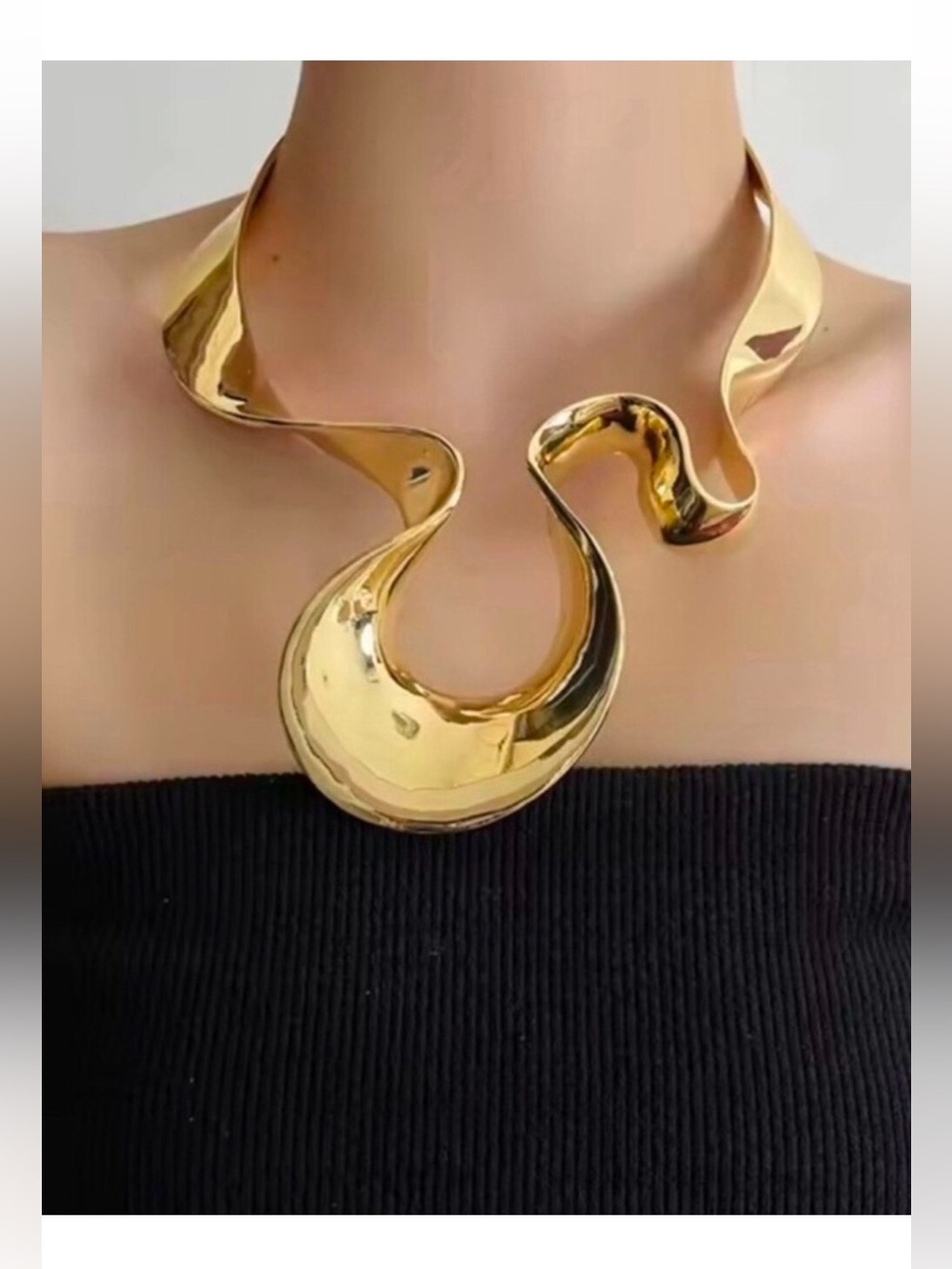 💕*CULT GAIA DUPE* Natasha Couture Gold Sculptural Wavy Statement Necklace